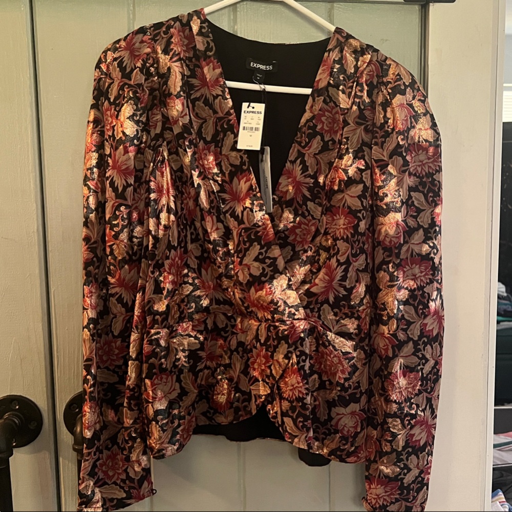 Express Metallic Floral Blazer in Black, Gold, Pink